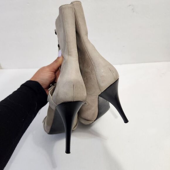 Guess Grey Hifh Heel Lace Up Boota Size 8.5 - Picture 4 of 12
